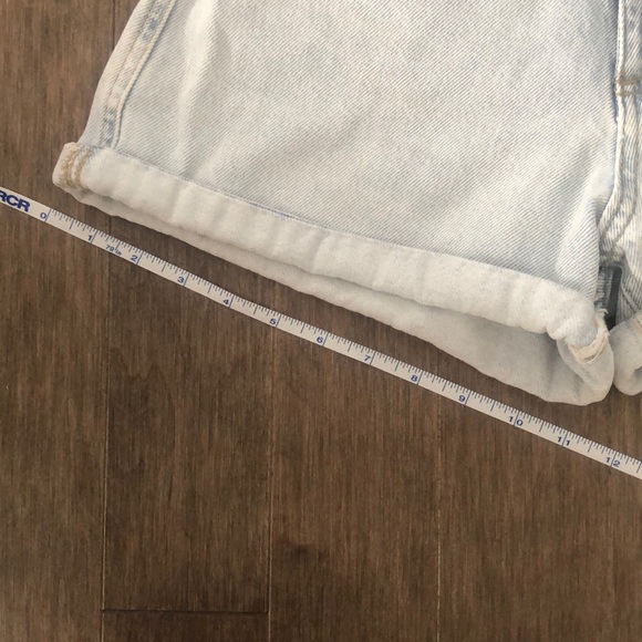 High-waisted jean shorts from Stradivarius - Picture 8 of 11